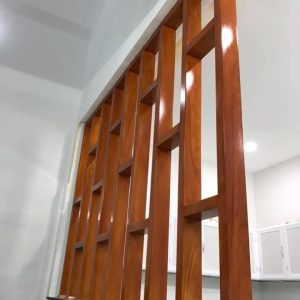 Sơn vân giả gỗ cửa sắt